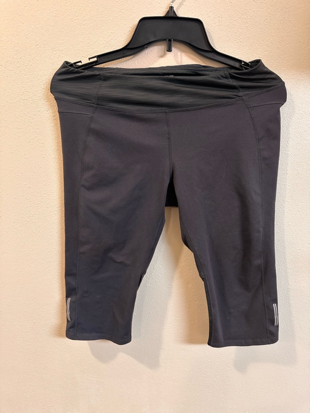 Brooks Running Shorts Womens Medium Biker Equilibrium Technology